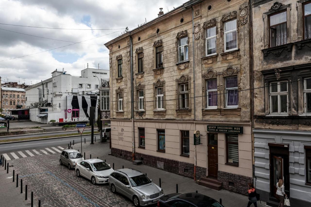 Romantic Apartments-Near Opera House 5/8 Lviv Exterior photo
